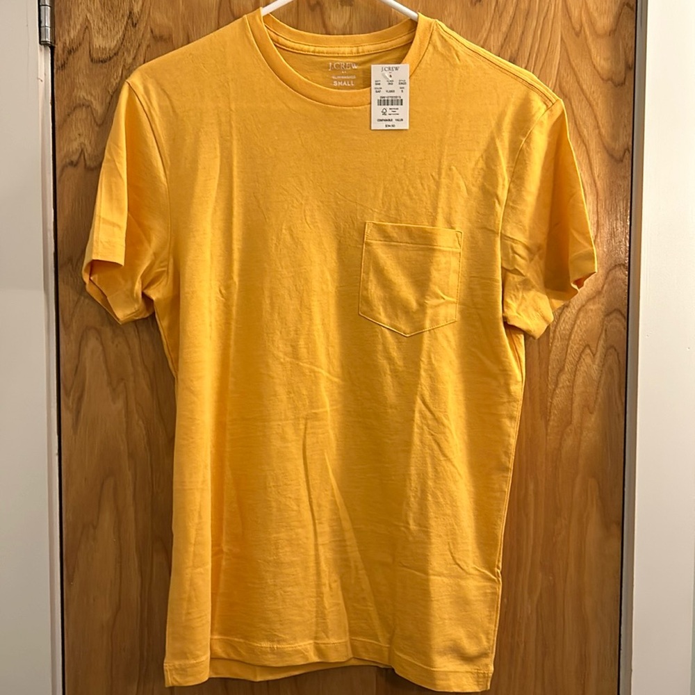 J.Crew Slim Washed Pocket T-Shirt Men’s Small Yellow Gold NWT New With Tags